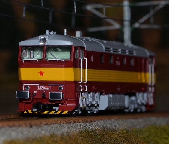 33410 so zvukom - Dieselová lokomotíva ČSD T478.2