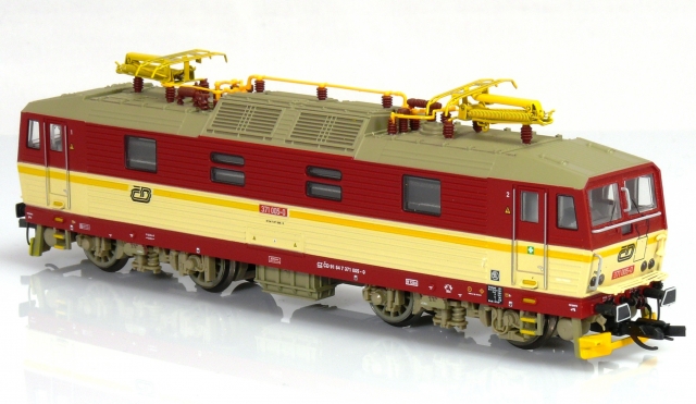 32930 Elektrická lokomotíva BR 372 ČD