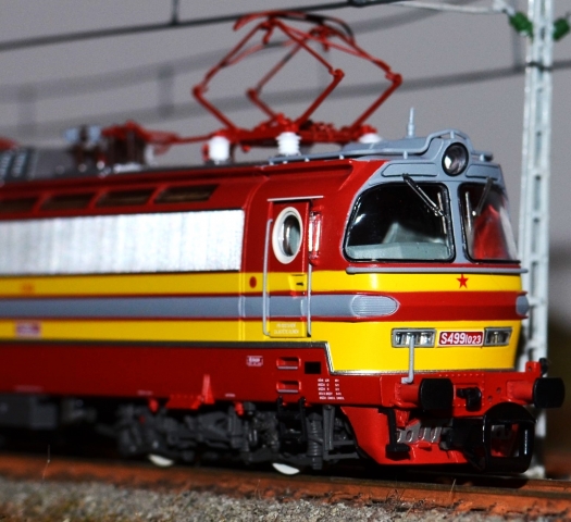 S499.1 Elektrická lokomotíva Laminátka ČSD, PIKO 47540 TT