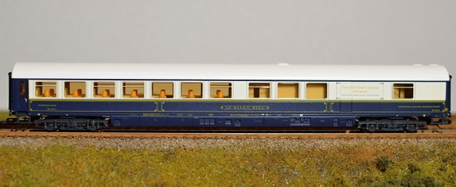 16592 Osobný vagón Prestige Continental Express SBB, Tillig TT