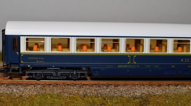16592 Osobný vagón Prestige Continental Express SBB, Tillig TT
