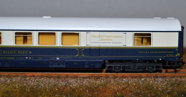 16592 Osobný vagón Prestige Continental Express SBB, Tillig TT