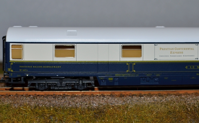 16592 Osobný vagón Prestige Continental Express SBB, Tillig TT