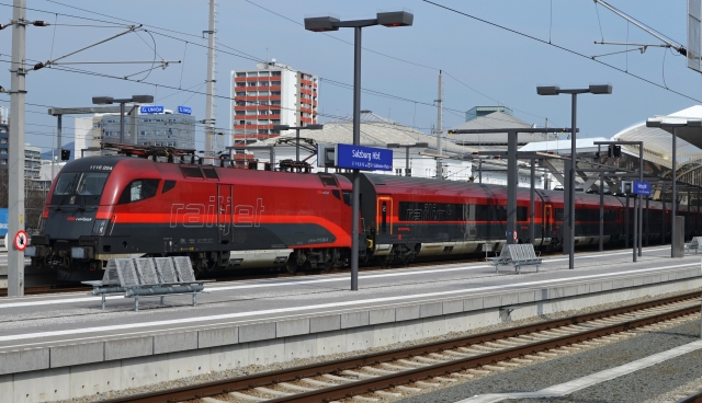 04961 Elektrická lokomotíva TT 1216 229 Tillig Railjet TAURUS ÖBB 