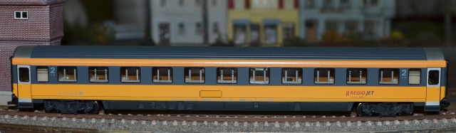 13557 Osobný vagón RegioJet 2. trieda typ Bmz , Tillig TT