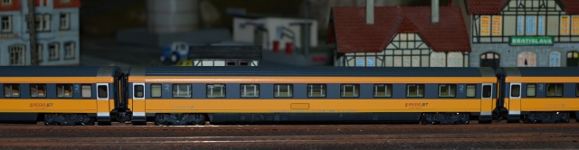 13557 Osobný vagón RegioJet 2. trieda typ Bmz , Tillig TT