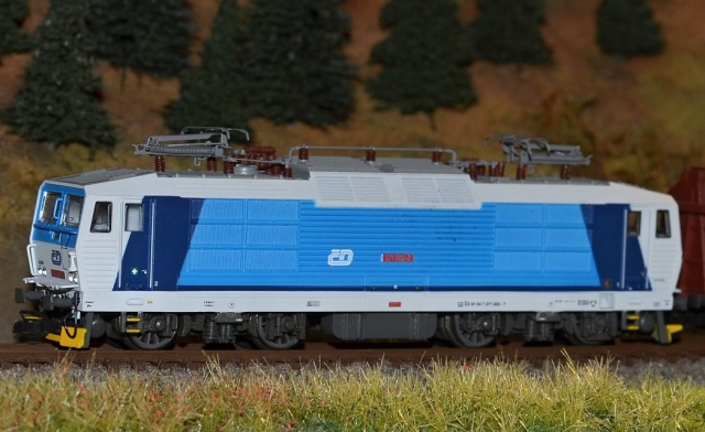 32920 Elektrická lokomotíva 371 002 ČD Najbrt, KUEHN TT 