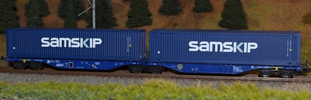 H70506 Kontajnerový nákladný vagón typ Sggmrs 90, Hobbytrain TT