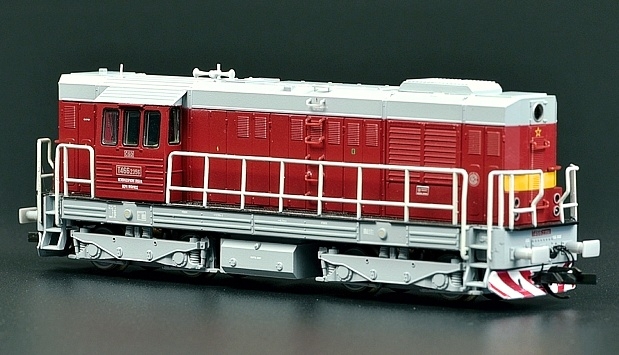 501828 Dieselova lokomotíva T466.2356