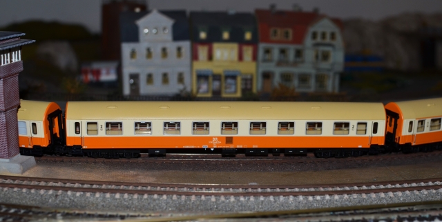 01804 Súprava osobných vagónov „Städteexpress“ DR, Tillig TT
