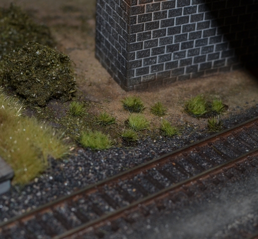 4114 TRSY TRÁVY, POLAK MODEL