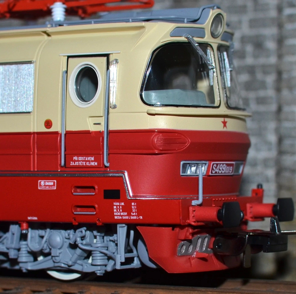 51390 Elektrická lokomotíva ČSD so zvukom, PIKO H0