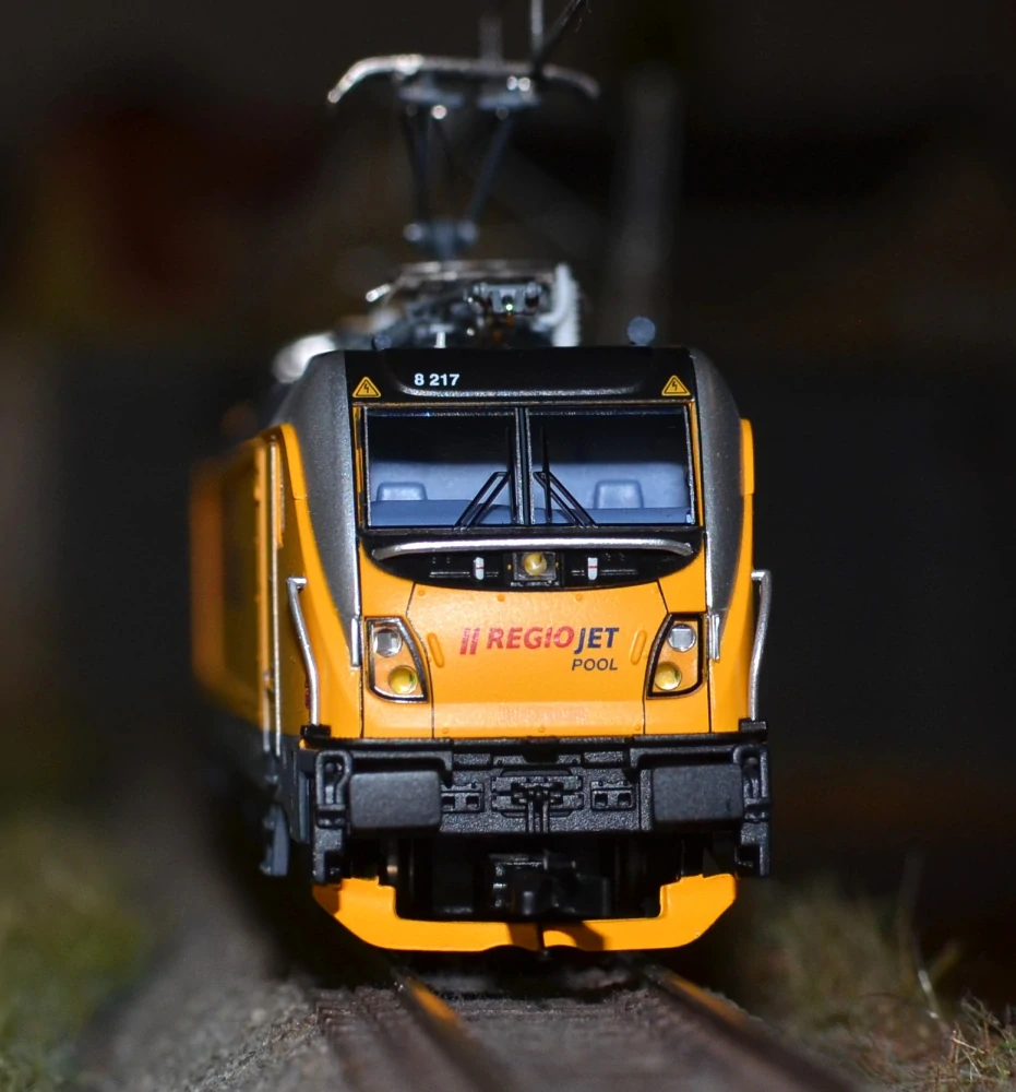 47804 Elektrická lokomotíva rady 388, PIKO TT