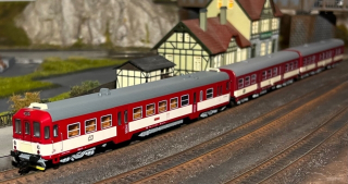 SET ČD 842-004 Motorový vozeň + vagóny CD 943-002 a CD 043-032, MTB TT